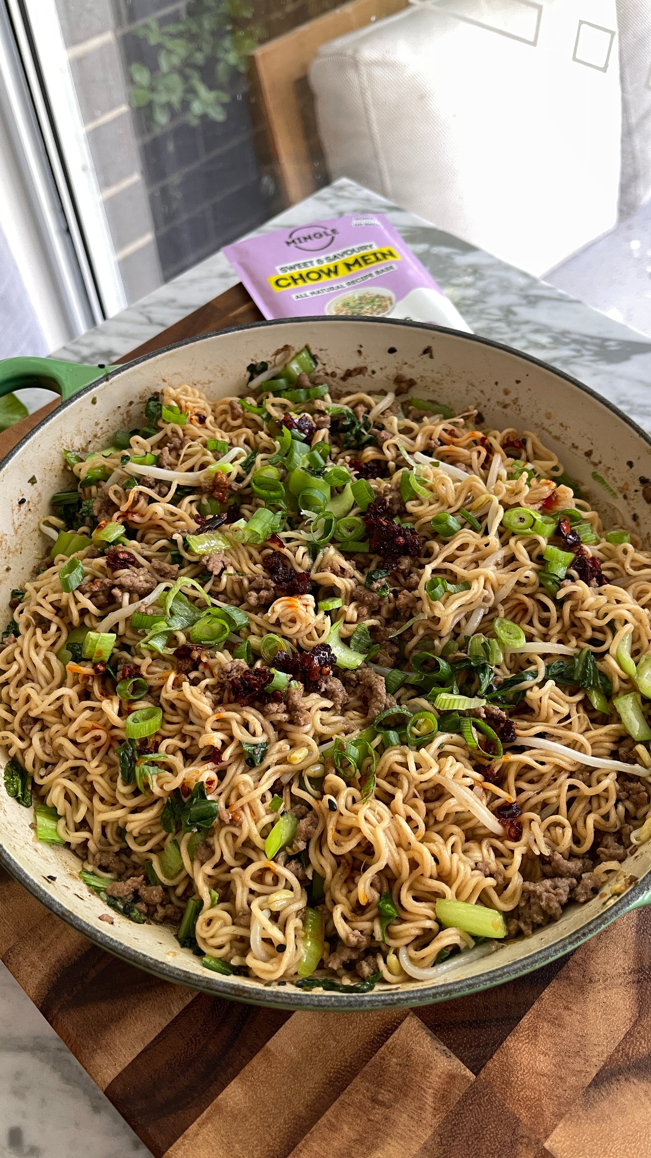 One Pan Beef Noodle Ramen - Mingle Seasoning