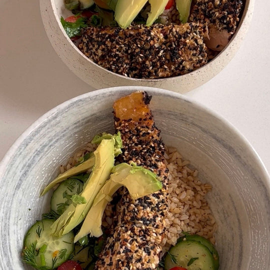 Mingle's Spicy Salmon Delight Bowl: Bagel Edition!