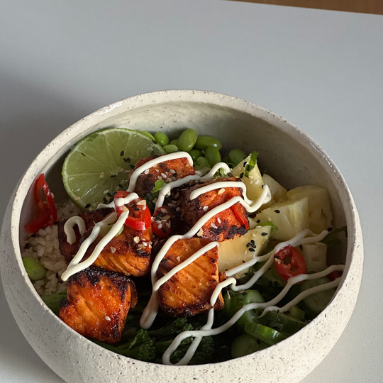Mingle's Chilli Lime Fiesta: The Ultimate Salmon Bowl