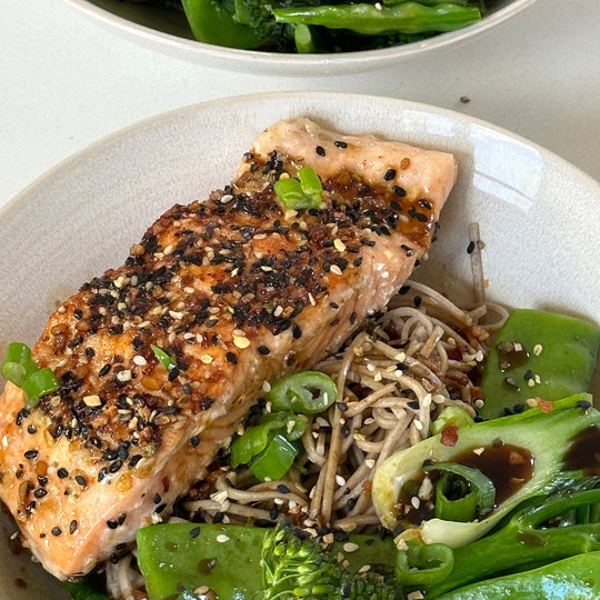 Spicy Bagel Salmon Soba Bowl